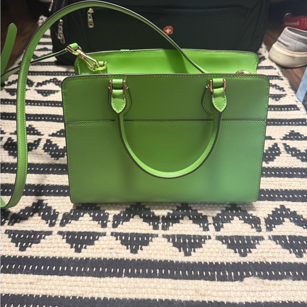 NWOT Kate Spade Vibrant Lime Green Satchel - Picture 2 of 3